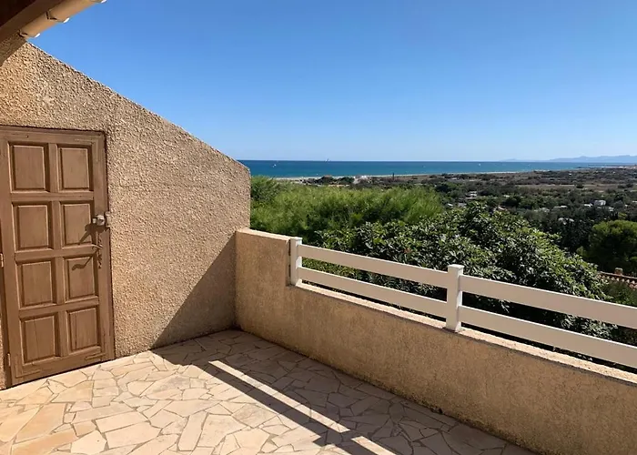 Avec Vue Panoramique-leucate Falaise Daire Leucate