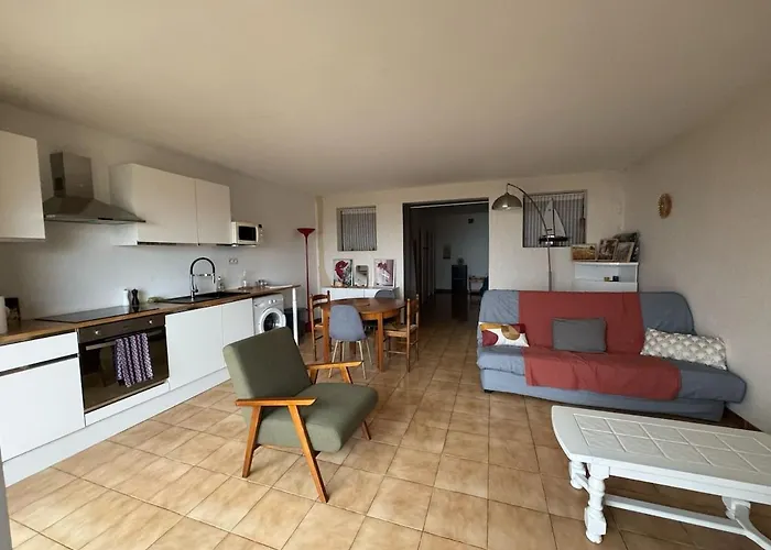 Avec Vue Panoramique-leucate Falaise Leucate
